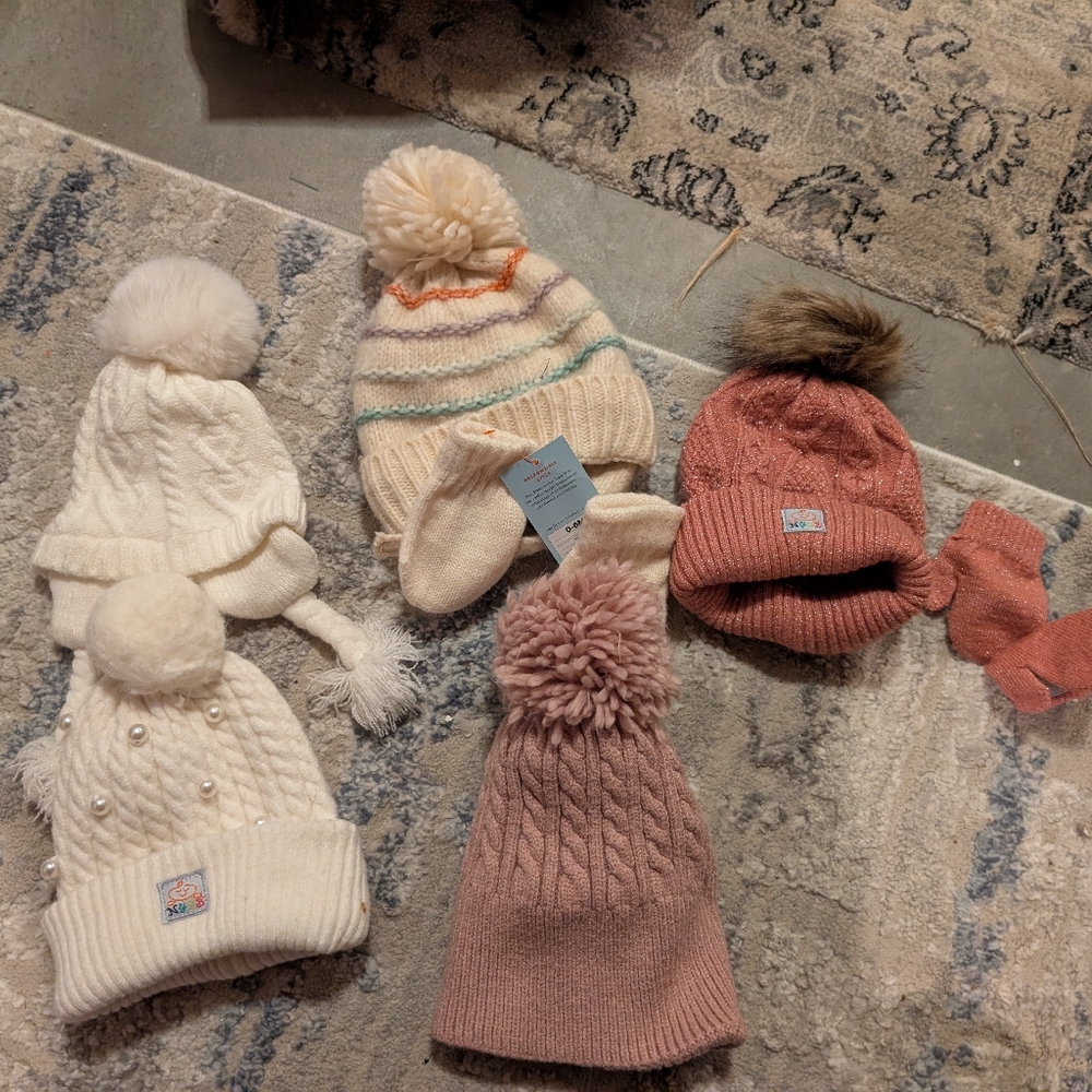 Cozy Knit Beanie and Mittens Set 0-6 Months